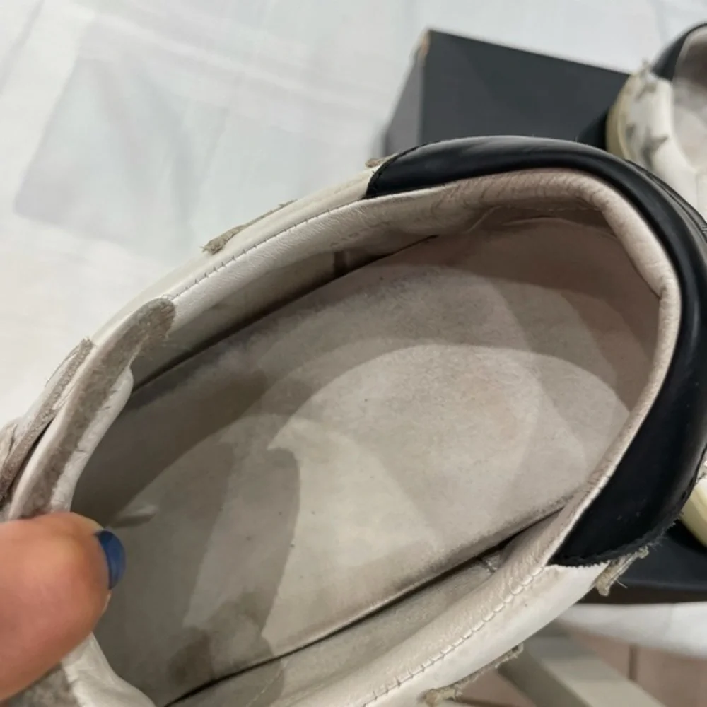 SAINT LAURENT STAR SNEAKERS SIZE 41